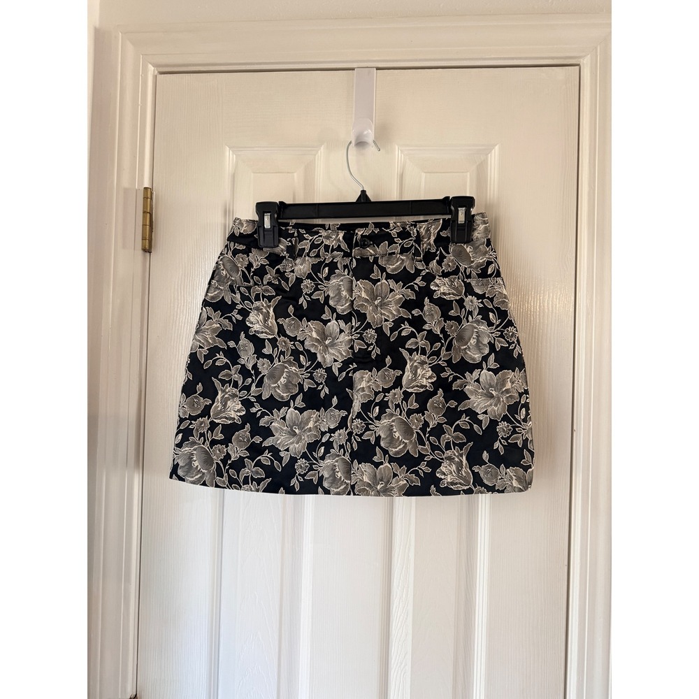 Steve Madden‎ Beck Mini Skirt Black Silver Floral Brocade Size 2 BO409104 NEW